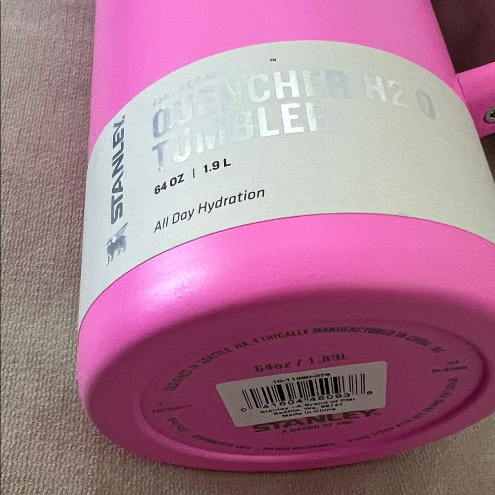 Stanley 64 oz quencher tumbler. Bubblegum pink color. New - Picture 6 of 6
